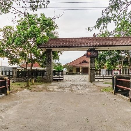 Reddoorz Syariah Near Gor Ken Arok Hotell Malang Exteriör bild