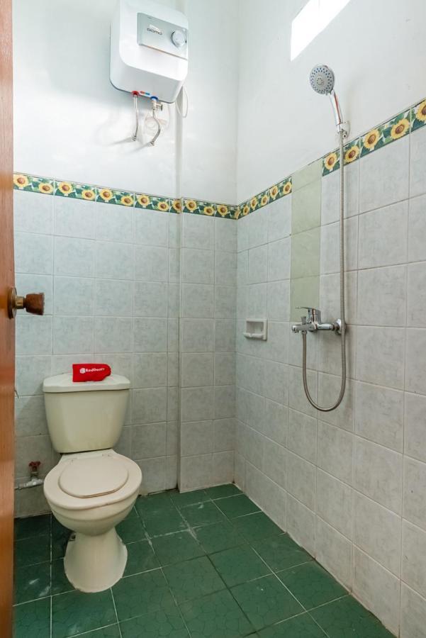 Reddoorz Syariah Near Gor Ken Arok Hotell Malang Exteriör bild